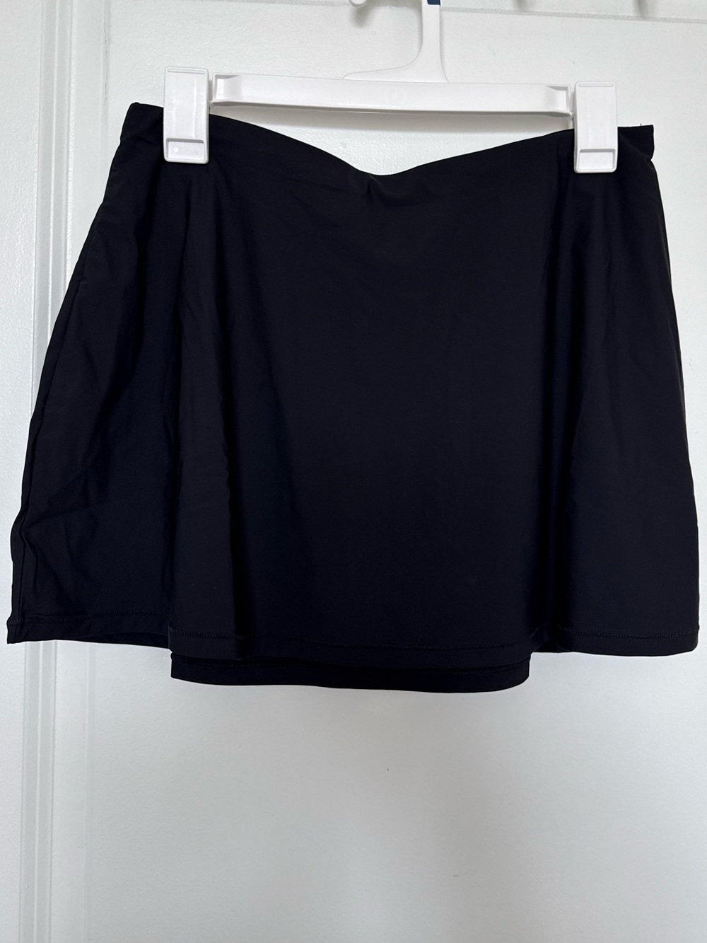 SKIMS Black Skort